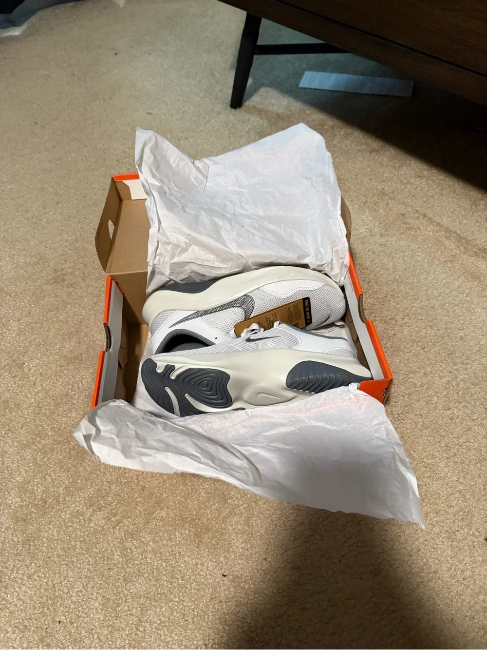 Men’s nike legend essential 3 next nature photon dust anthracite